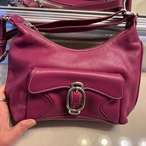 Cole Haan Baguette Barbie pink shoulder bag w front pocket, side zippered pocket - Picture 2 of 12